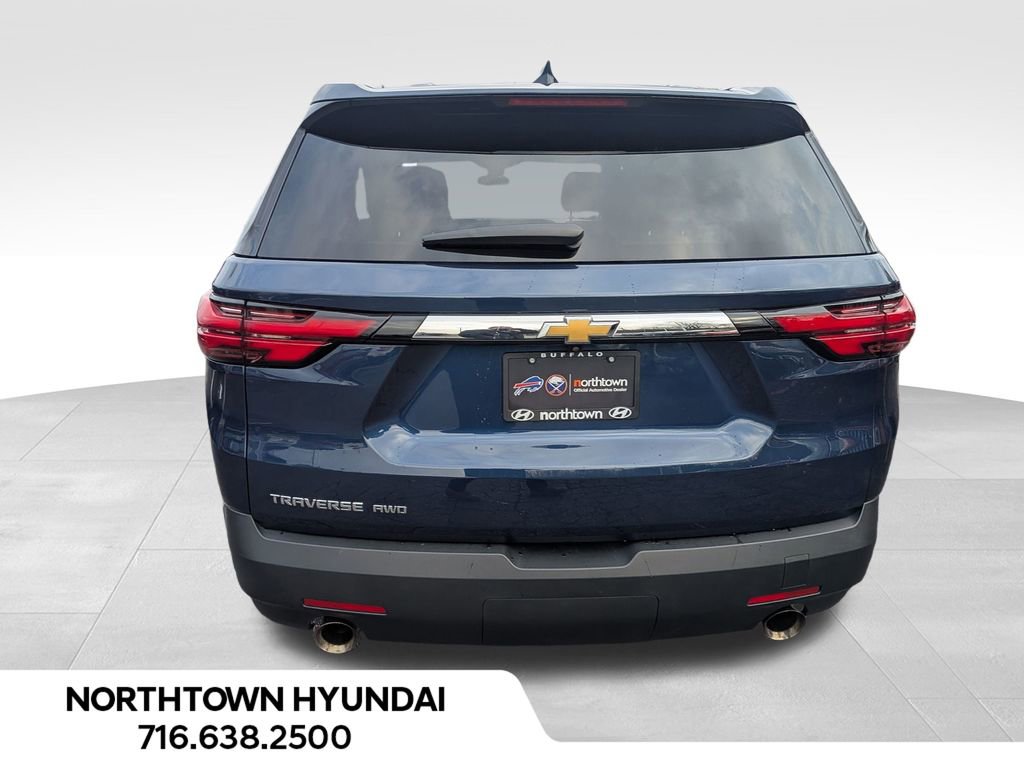Used 2023 Chevrolet Traverse LS w/ Safety Package image 13