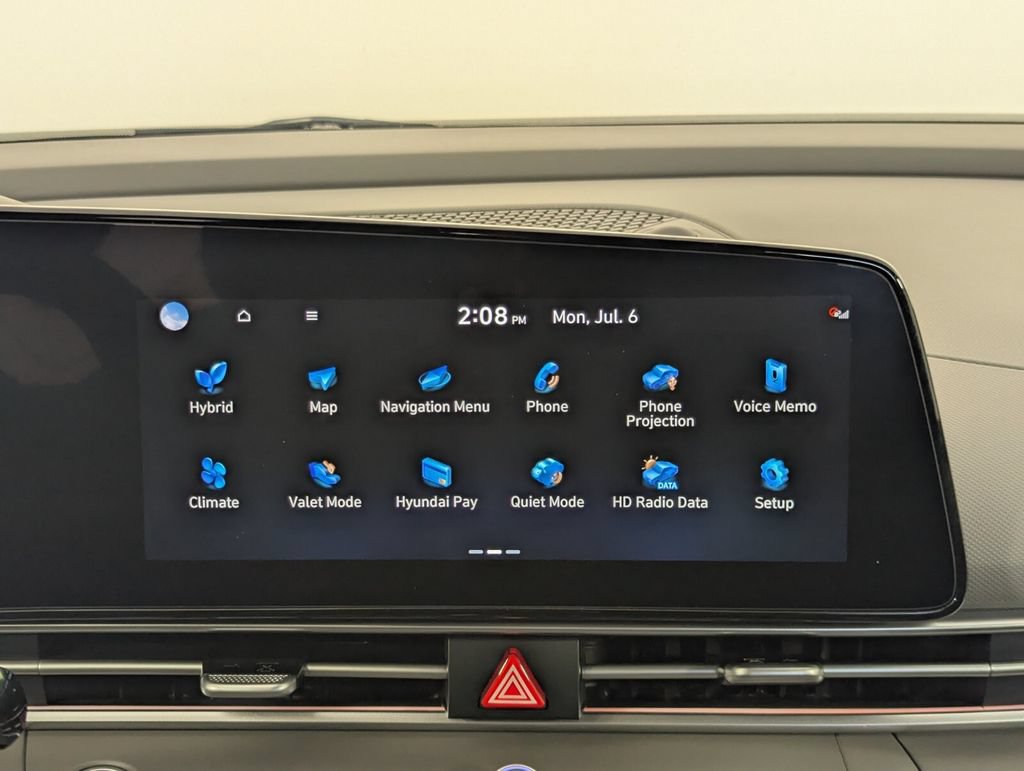 New 2026 Hyundai Elantra SEL FWD image 17