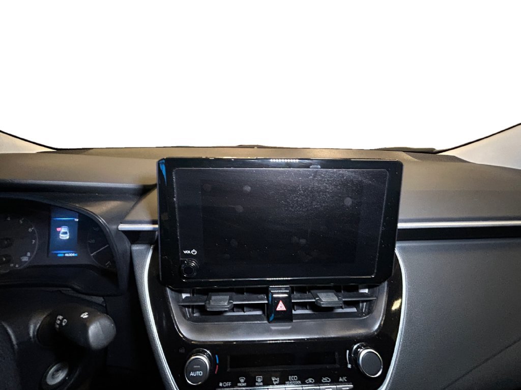 Certified 2025 Toyota Corolla LE FWD image 10