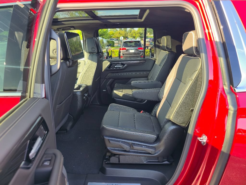 New 2026 GMC Yukon XL Elevation w/ Elevation Premium Package AWD/4WD image 24