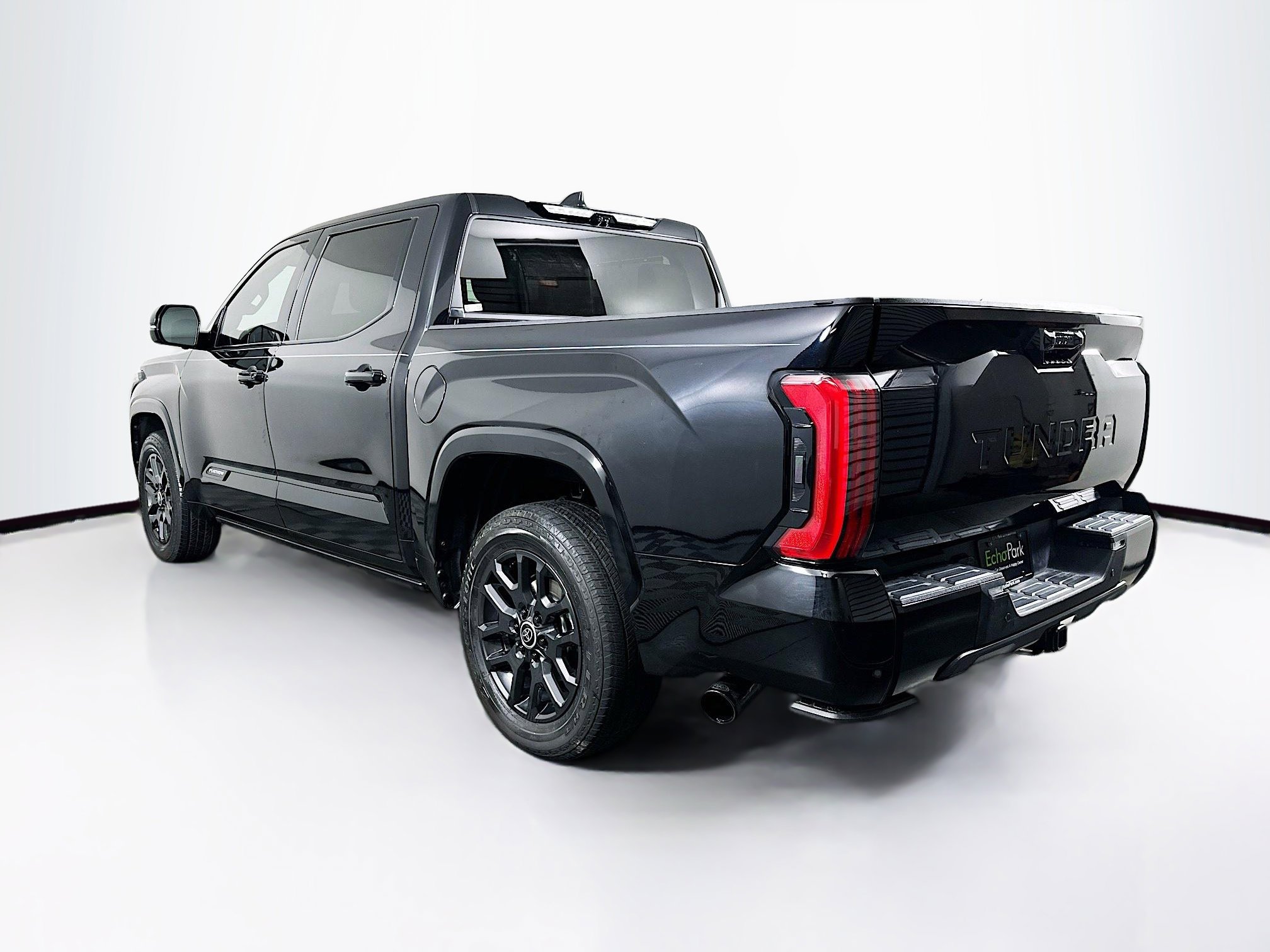 Used 2024 Toyota Tundra Platinum image 5