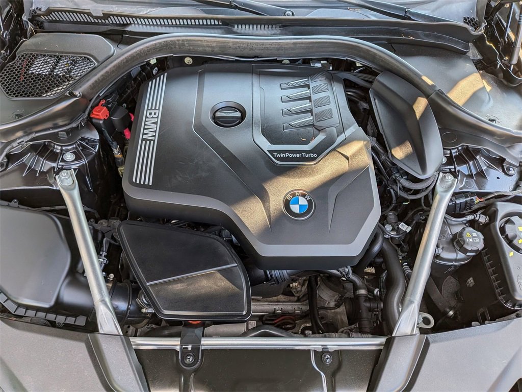 Used 2023 BMW 530i xDrive w/ Premium Package image 32