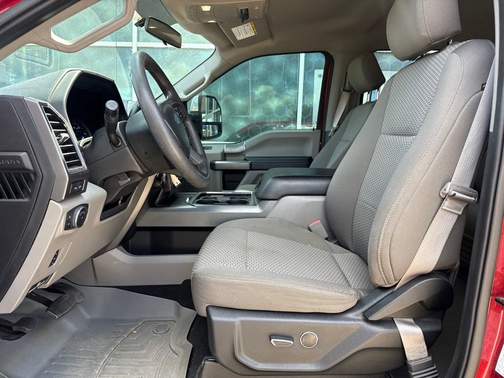 Certified 2019 Ford F250 XLT w/ XLT Premium Package AWD/4WD image 9