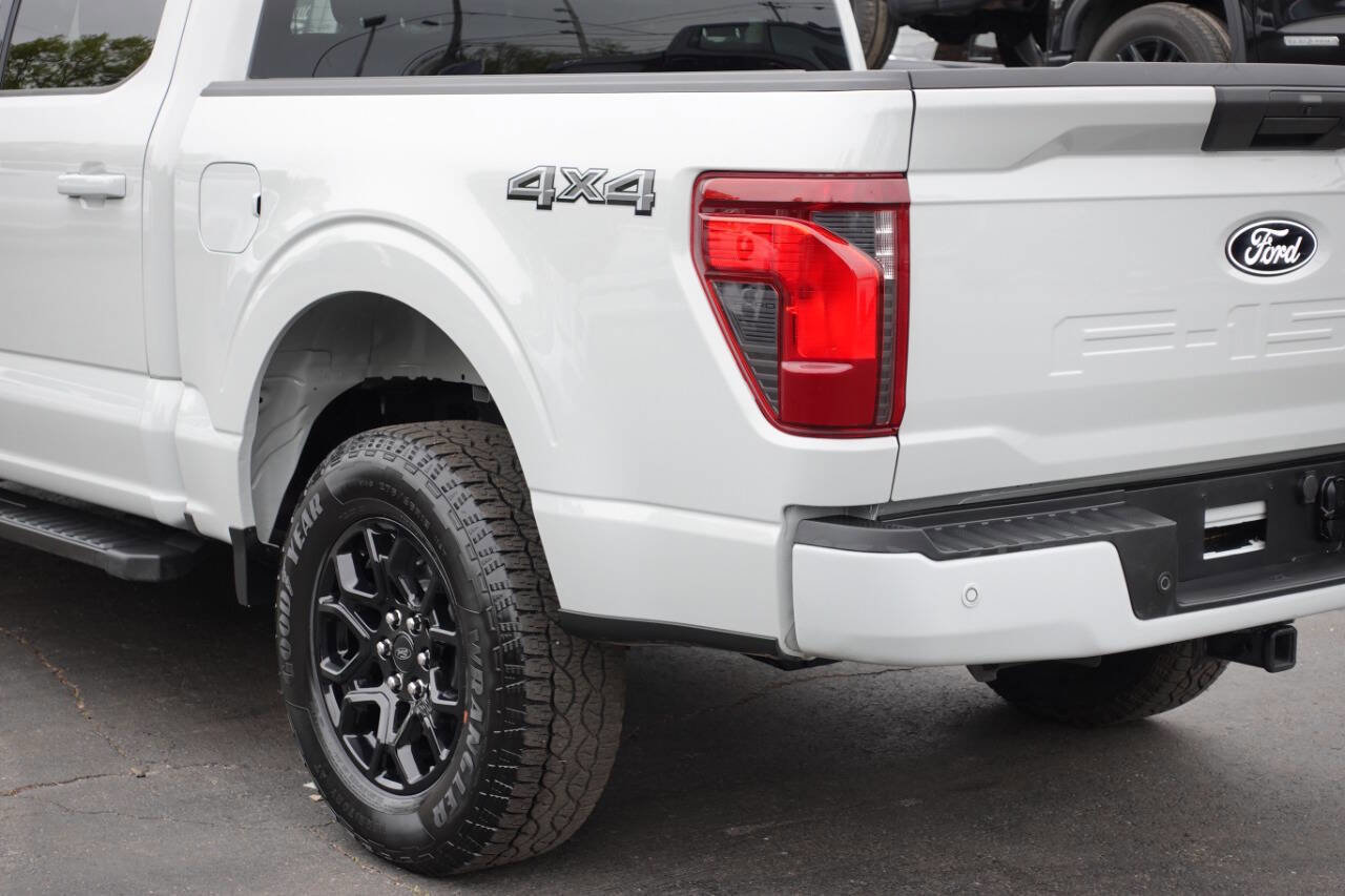 Used 2024 Ford F150 XLT w/ XLT Black Appearance Package AWD/4WD image 9