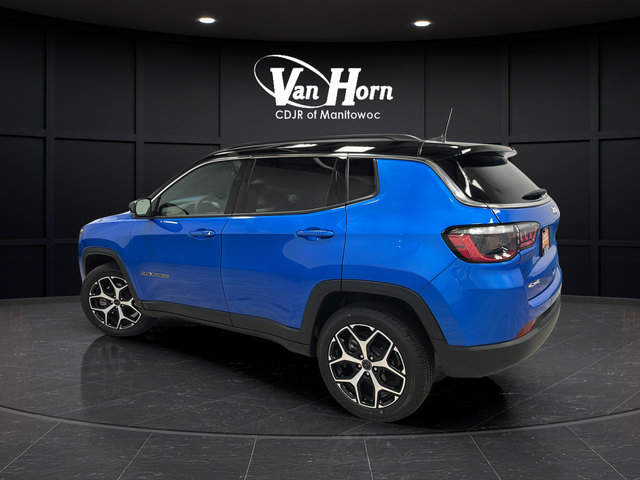 Used 2025 Jeep Compass Limited AWD/4WD image 5