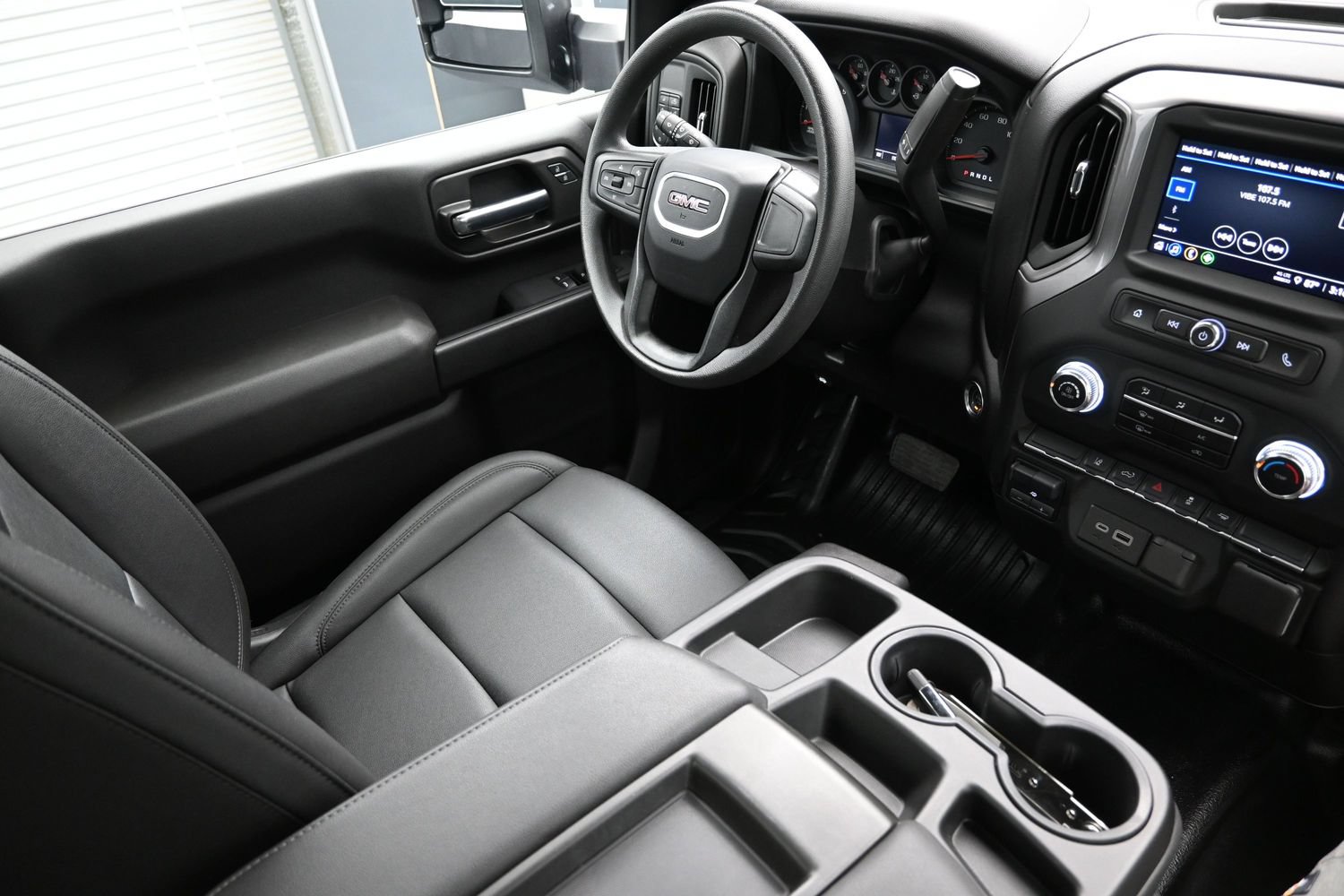 Used 2024 GMC Sierra 2500 Pro w/ Convenience Package RWD image 21