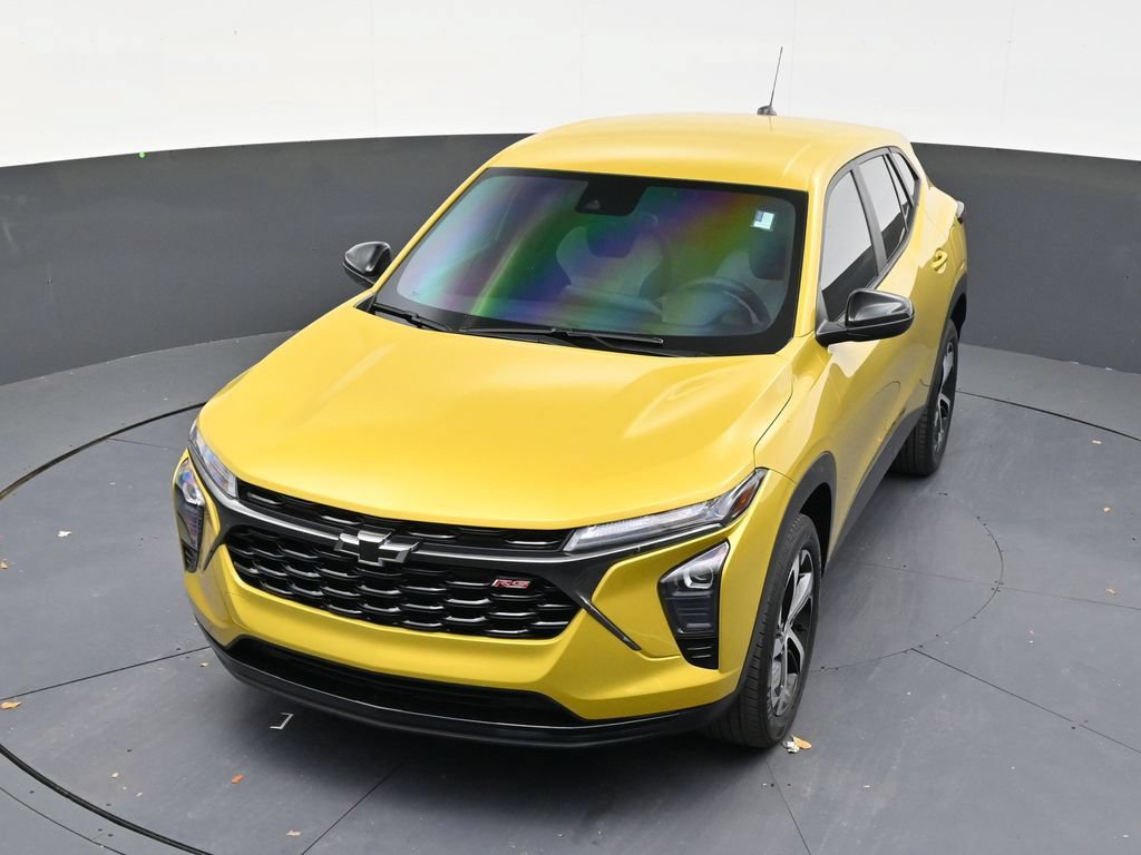 Used 2024 Chevrolet Trax RS FWD image 19
