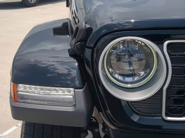 New 2026 Jeep Wrangler Unlimited Sahara AWD/4WD image 10