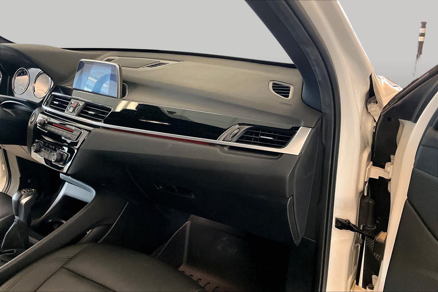 Used 2019 BMW X1 sDrive28i w/ Convenience Package FWD image 17