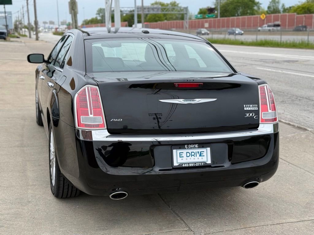 Used 2012 Chrysler 300 C AWD/4WD image 9