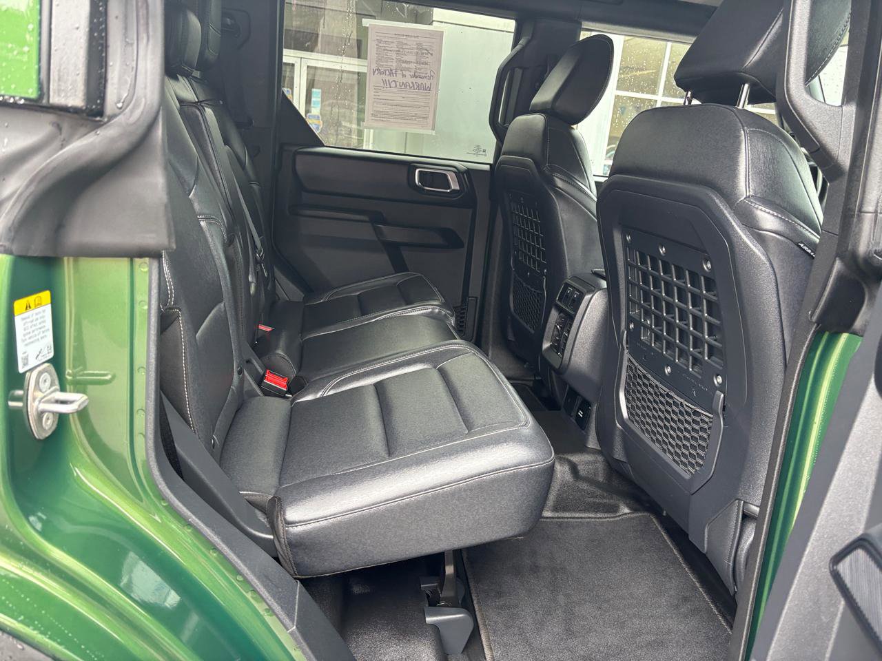 Used 2025 Ford Bronco Badlands image 12