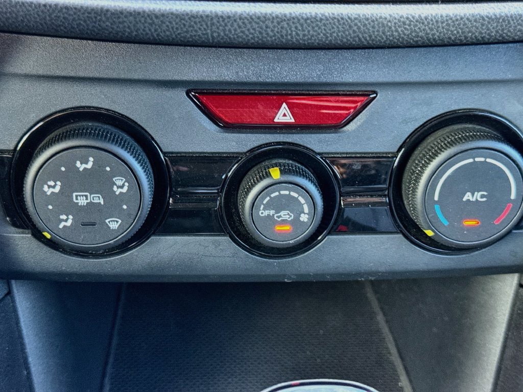Used 2018 Subaru Crosstrek 2.0i Premium AWD/4WD image 17