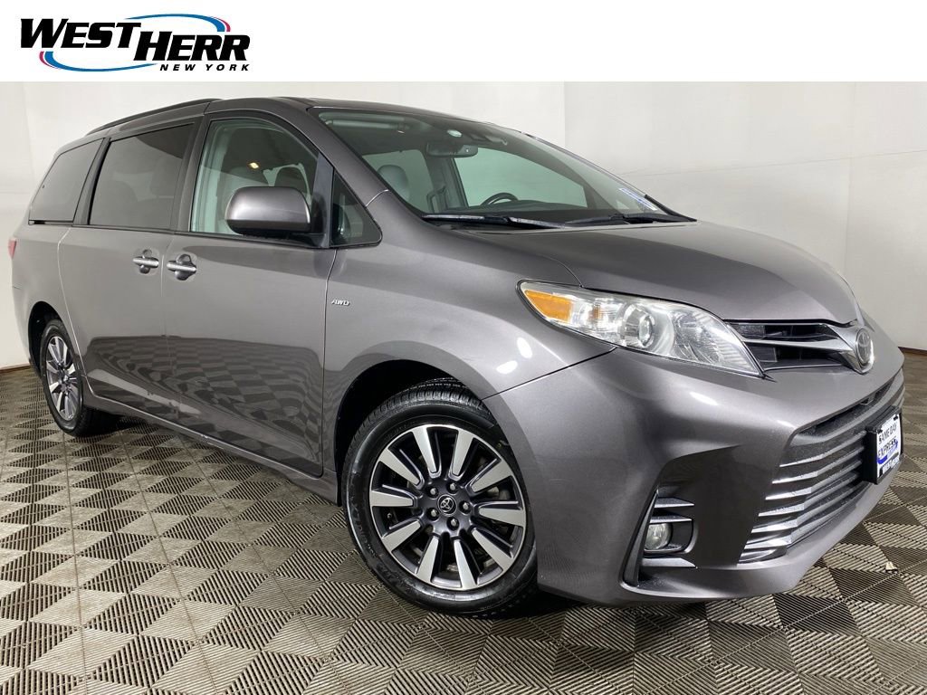 Used 2018 Toyota Sienna XLE w/ XLE Navigation Package