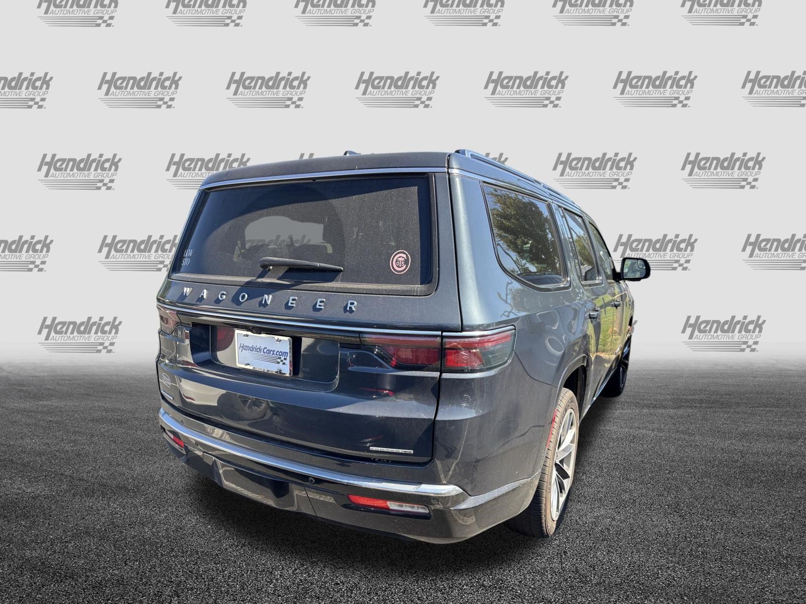 Used 2023 Jeep Wagoneer Series III w/ Premium Group I AWD/4WD image 10