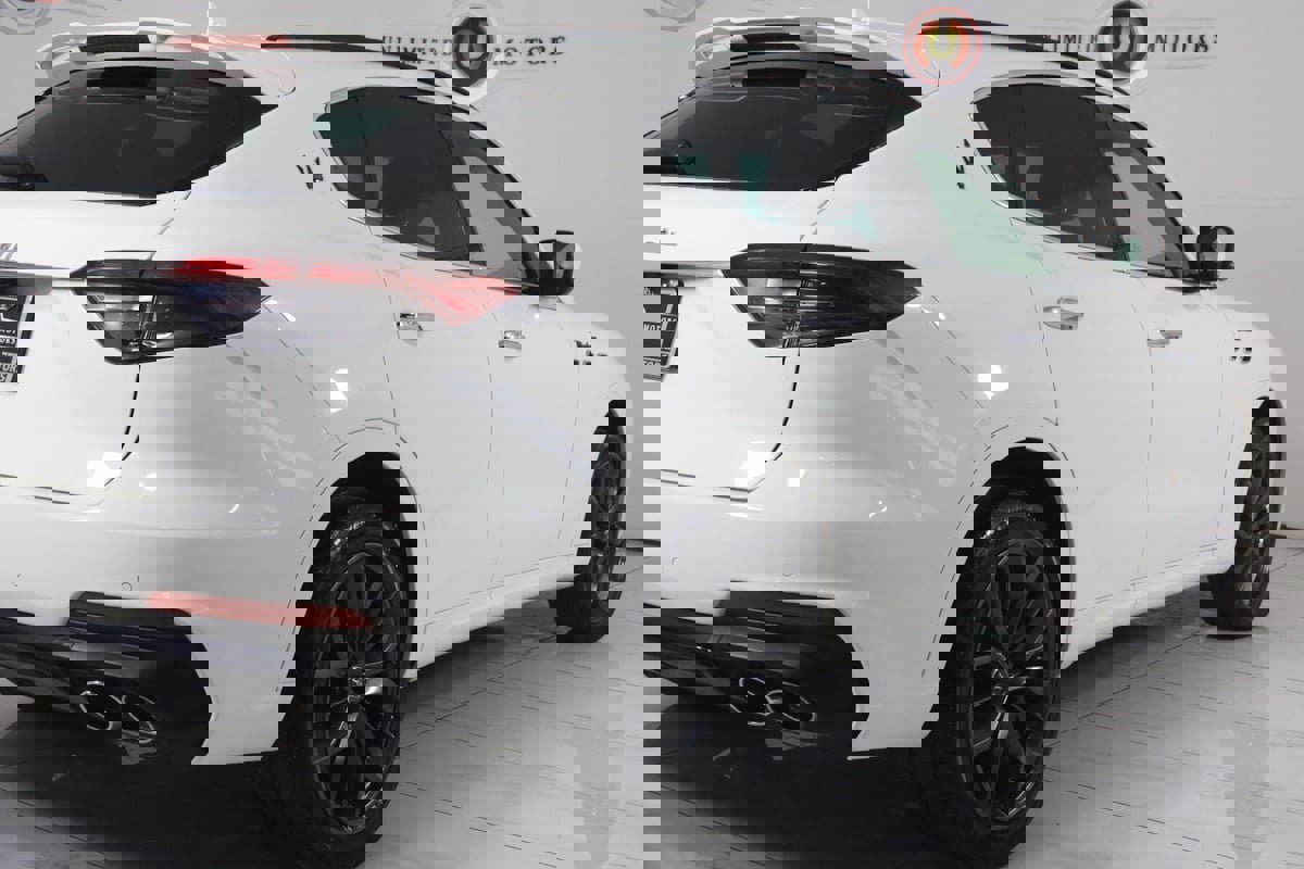 Used 2022 Maserati Levante Modena image 41