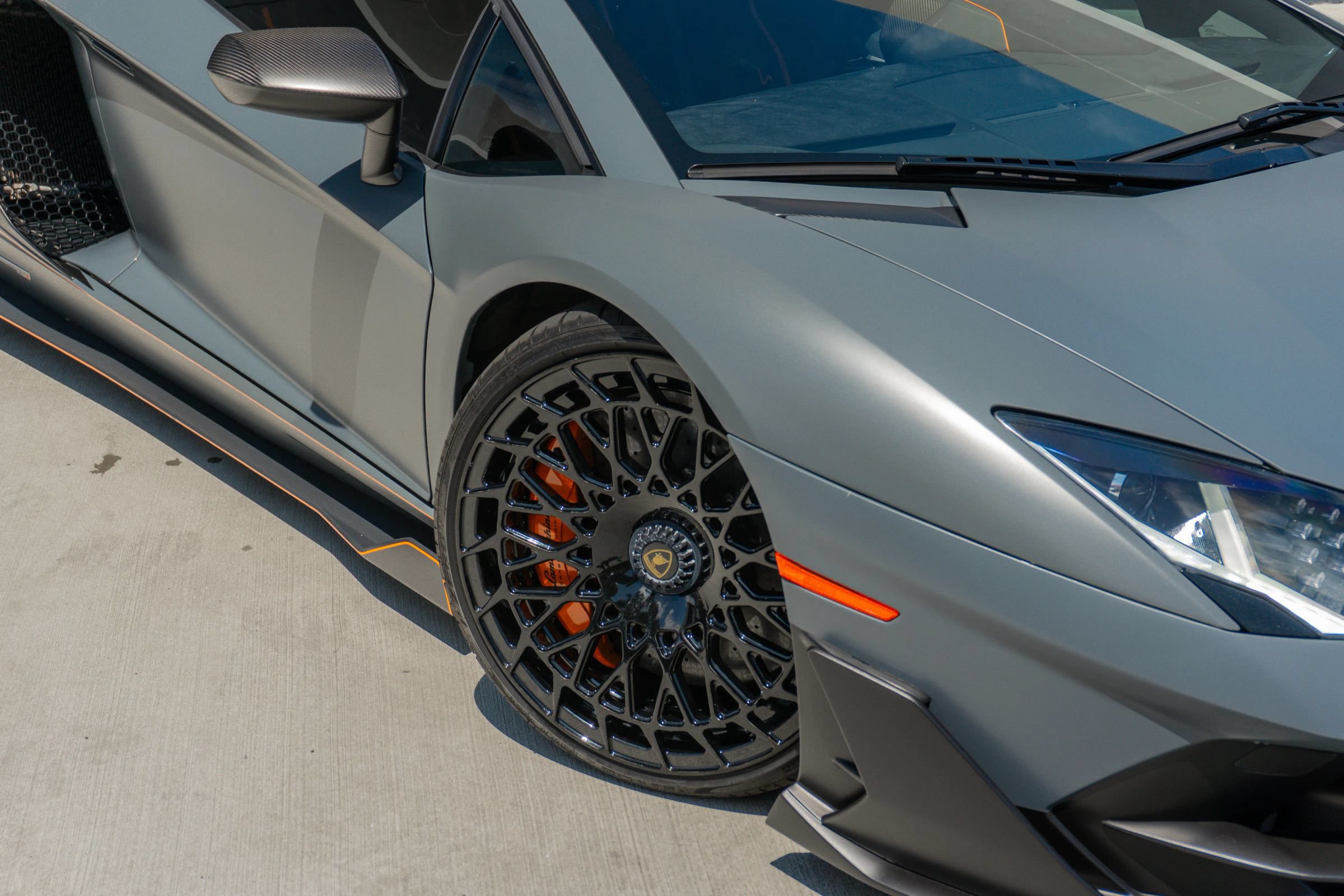 Used 2019 Lamborghini Aventador SVJ AWD/4WD image 33