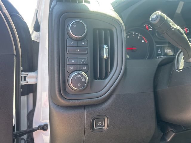 Used 2025 Chevrolet Silverado 2500 Custom w/ Custom Value Package AWD/4WD image 17