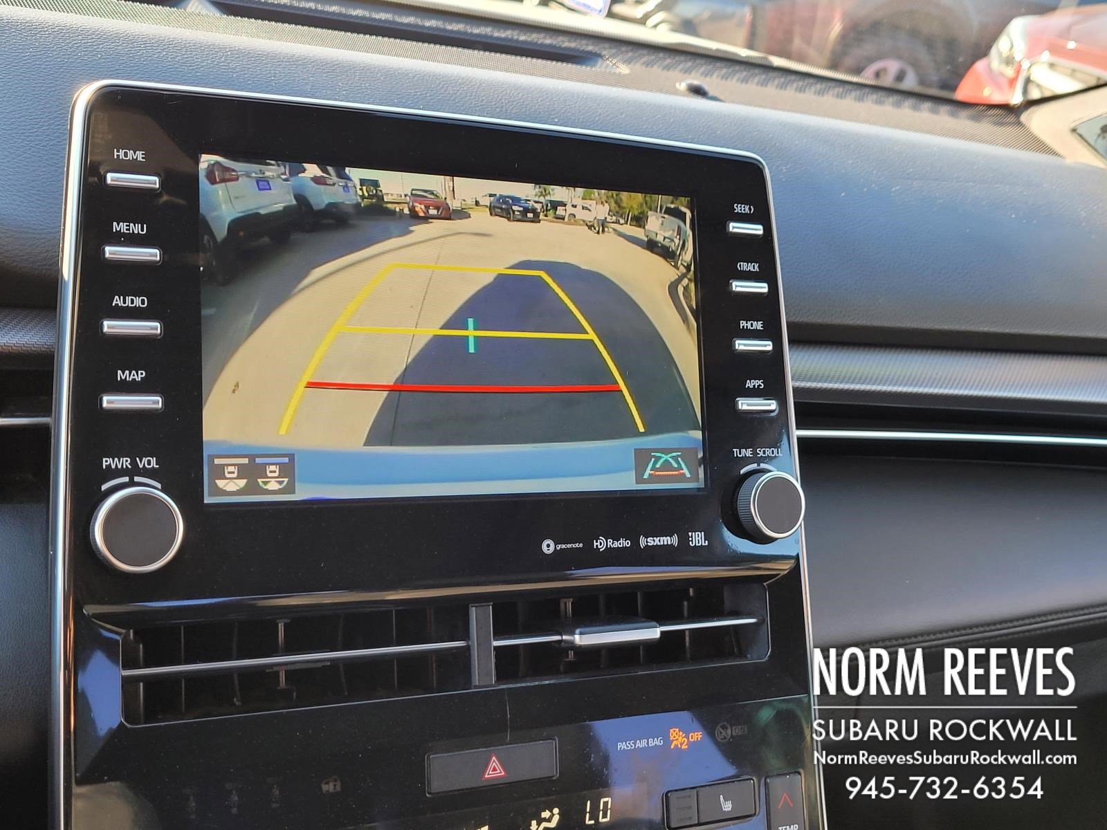 Used 2019 Toyota Avalon XSE image 10