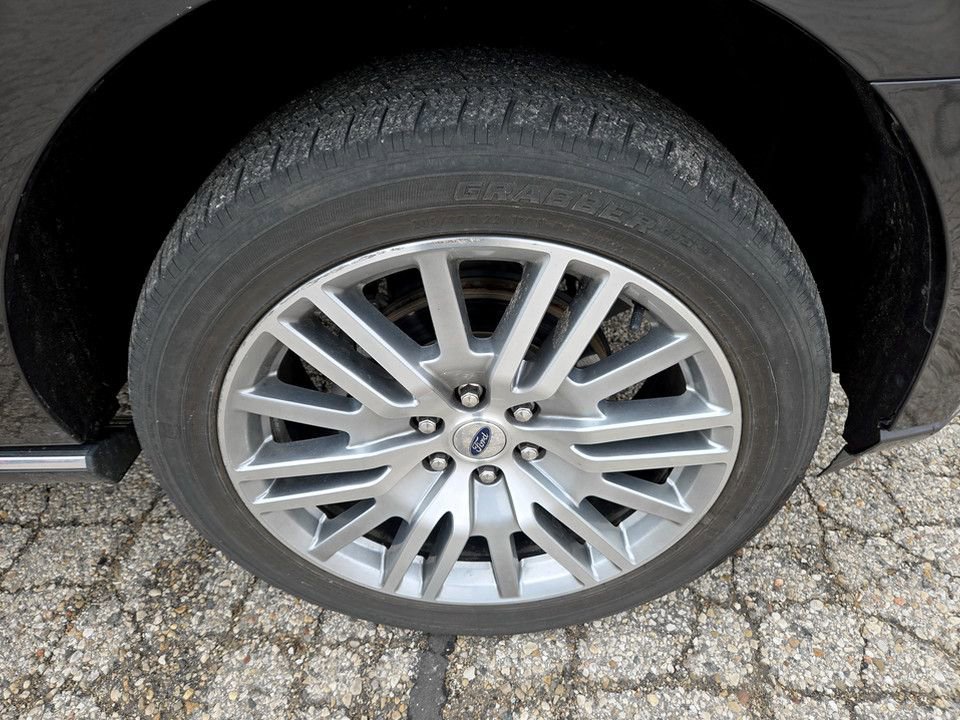 Used 2024 Ford Expedition Limited image 38