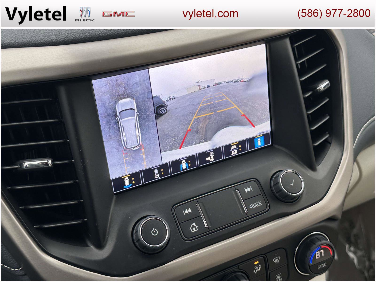 Certified 2023 GMC Acadia Denali w/ Denali Ultimate Package image 27