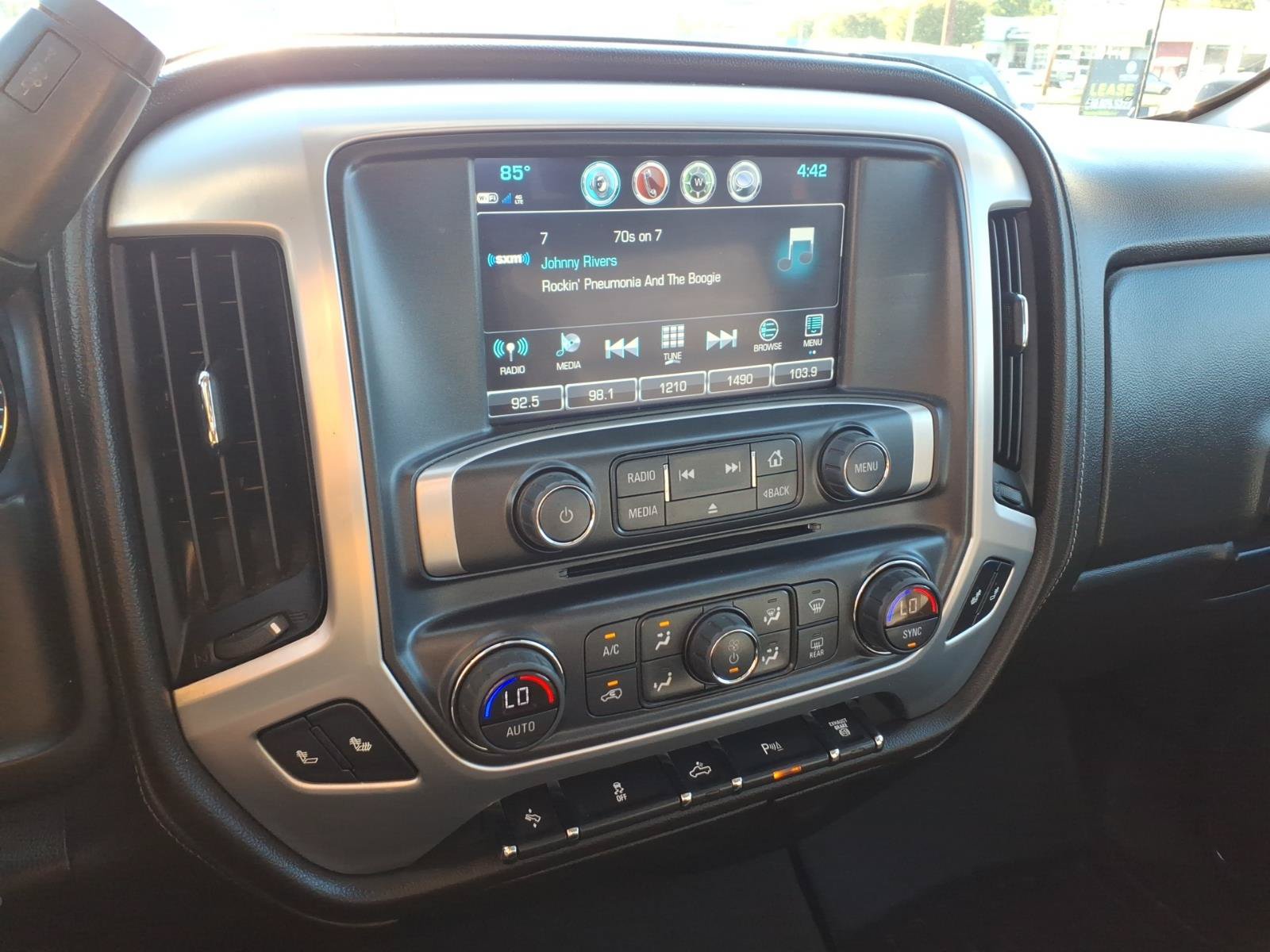 Used 2019 GMC Sierra 2500 SLT w/ Duramax Plus Package AWD/4WD image 16