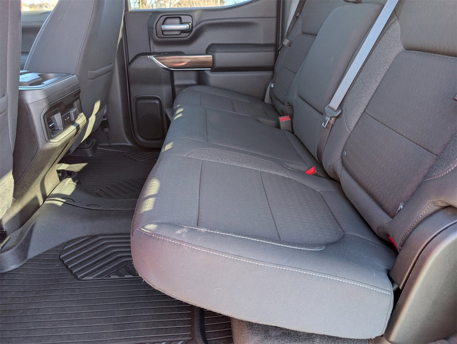 Used 2021 Chevrolet Silverado 1500 LT Trail Boss w/ Convenience Package II image 16