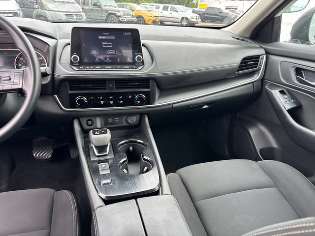 Used 2024 Nissan Rogue S FWD image 12