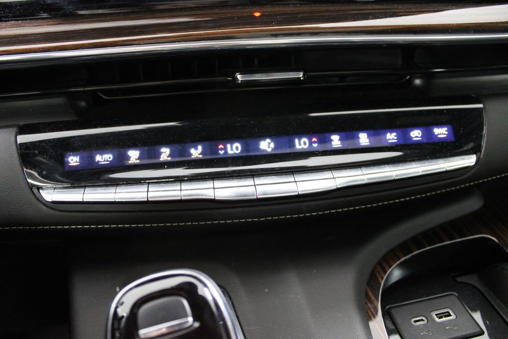 Used 2023 Cadillac Escalade Premium Luxury w/ LPO, Illumination Package image 35