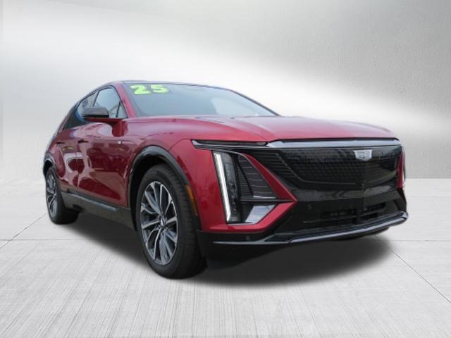 New 2025 Cadillac Lyriq Sport image 1