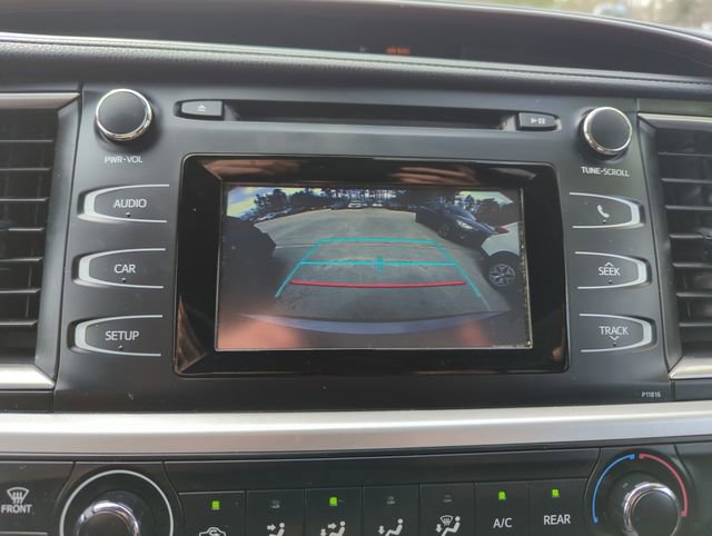 Used 2019 Toyota Highlander LE image 21