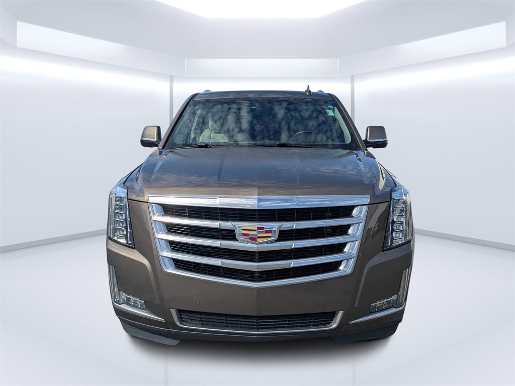 Used 2016 Cadillac Escalade Luxury image 8