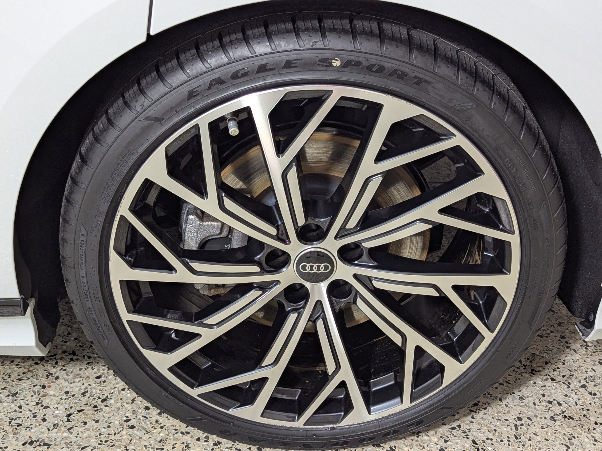 Certified 2023 Audi A8 L 3.0T AWD/4WD image 27