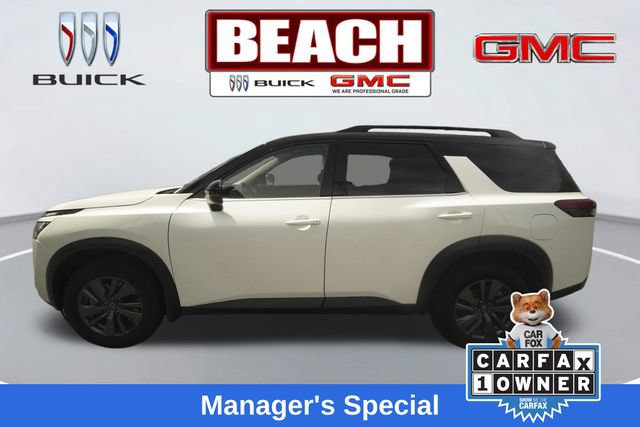 Used 2024 Nissan Pathfinder SV