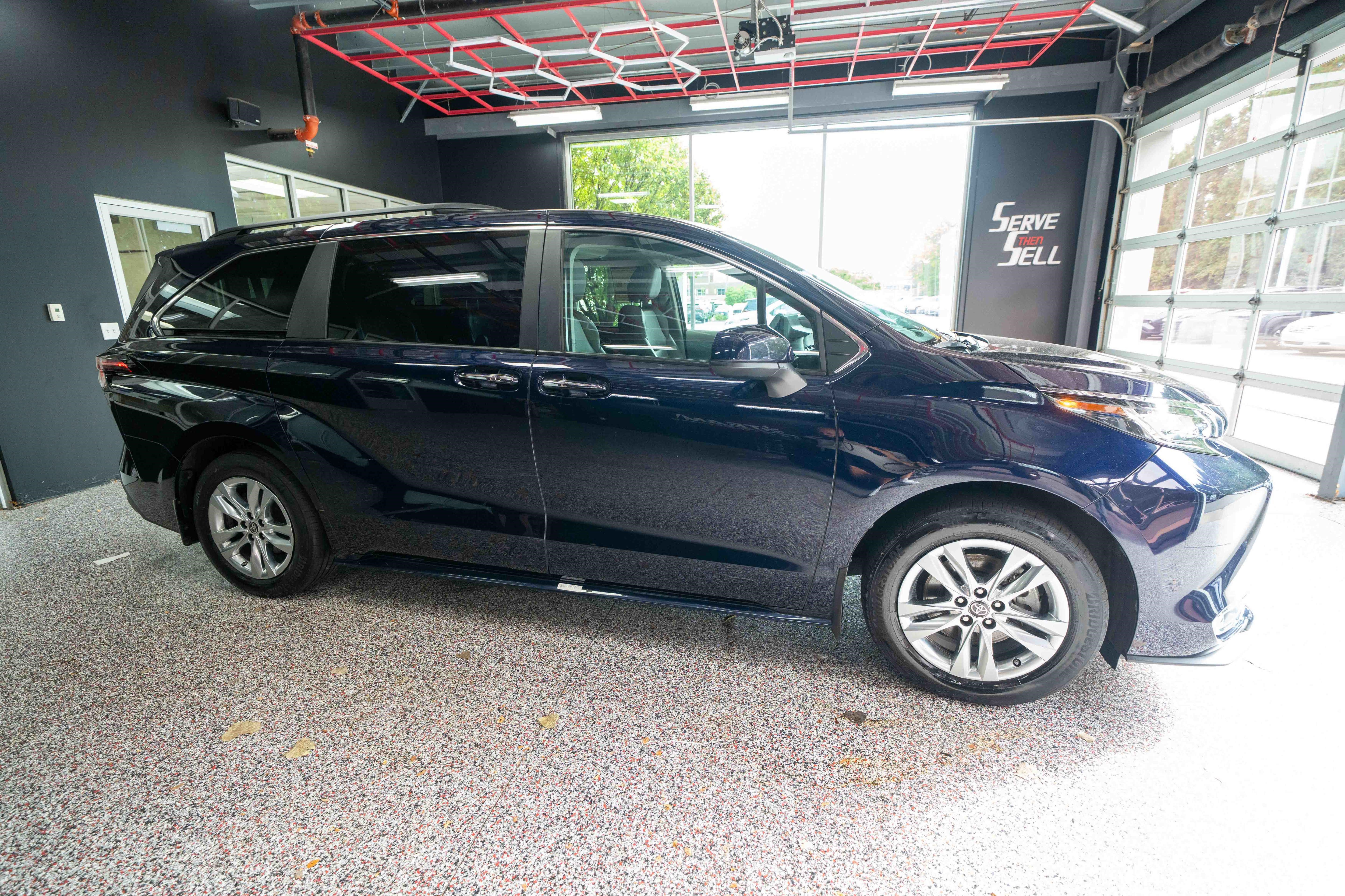 Certified 2023 Toyota Sienna XLE w/ XLE Plus Package AWD/4WD image 5