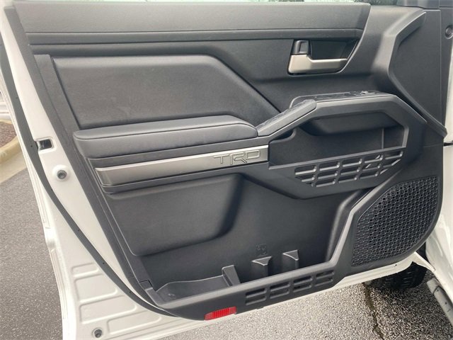 Used 2024 Toyota Tacoma TRD Off-Road image 18