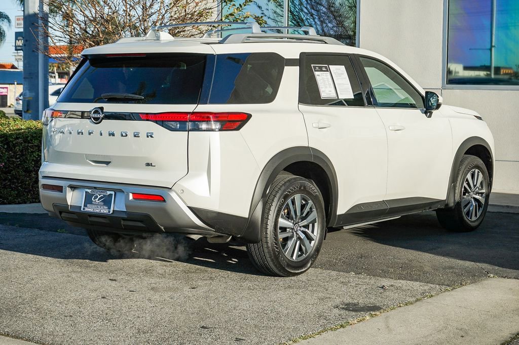 Used 2024 Nissan Pathfinder SL image 6