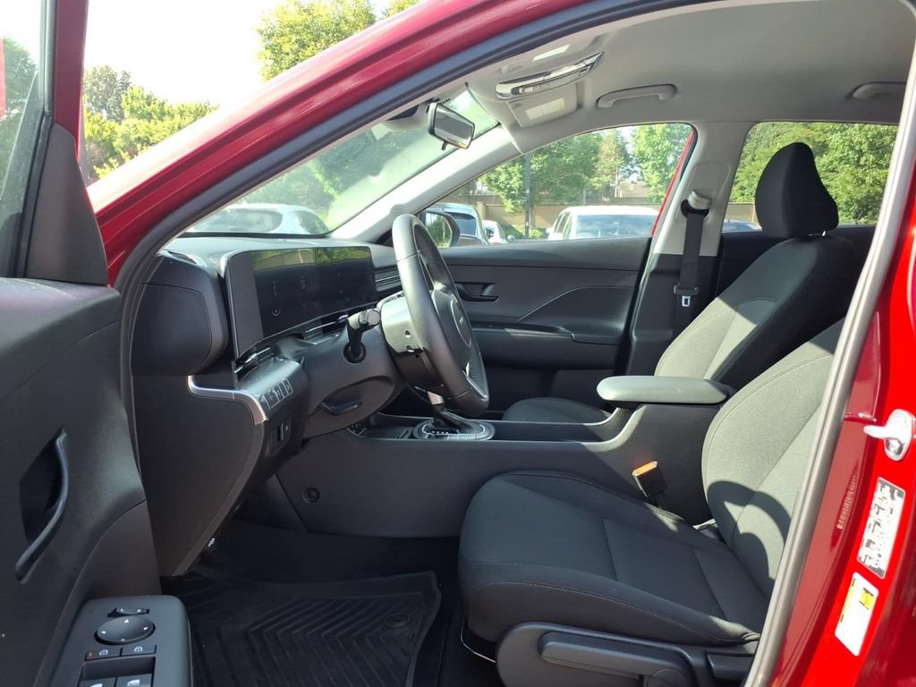 Used 2026 Hyundai Kona SEL Sport FWD image 16