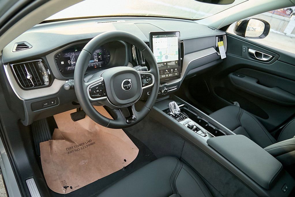 New 2026 Volvo XC60 T8 Plus w/ Protection Package Premier image 11