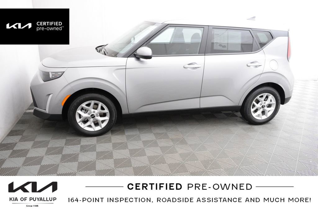 Certified 2025 Kia Soul LX w/ LX Technology Package FWD image 9