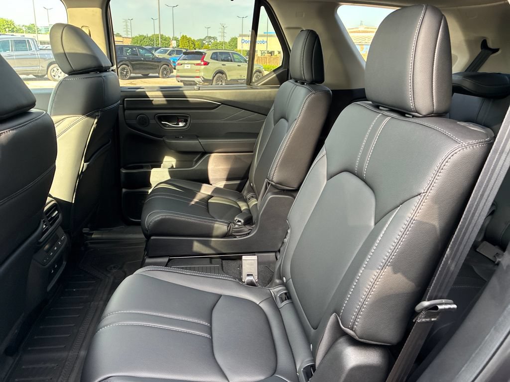 New 2026 Honda Pilot Touring image 19