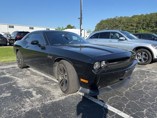 Used 2014 Dodge Challenger SRT8 Core image 2