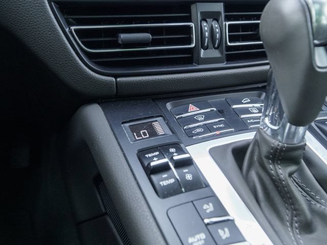 Certified 2019 Porsche Macan S AWD/4WD image 25