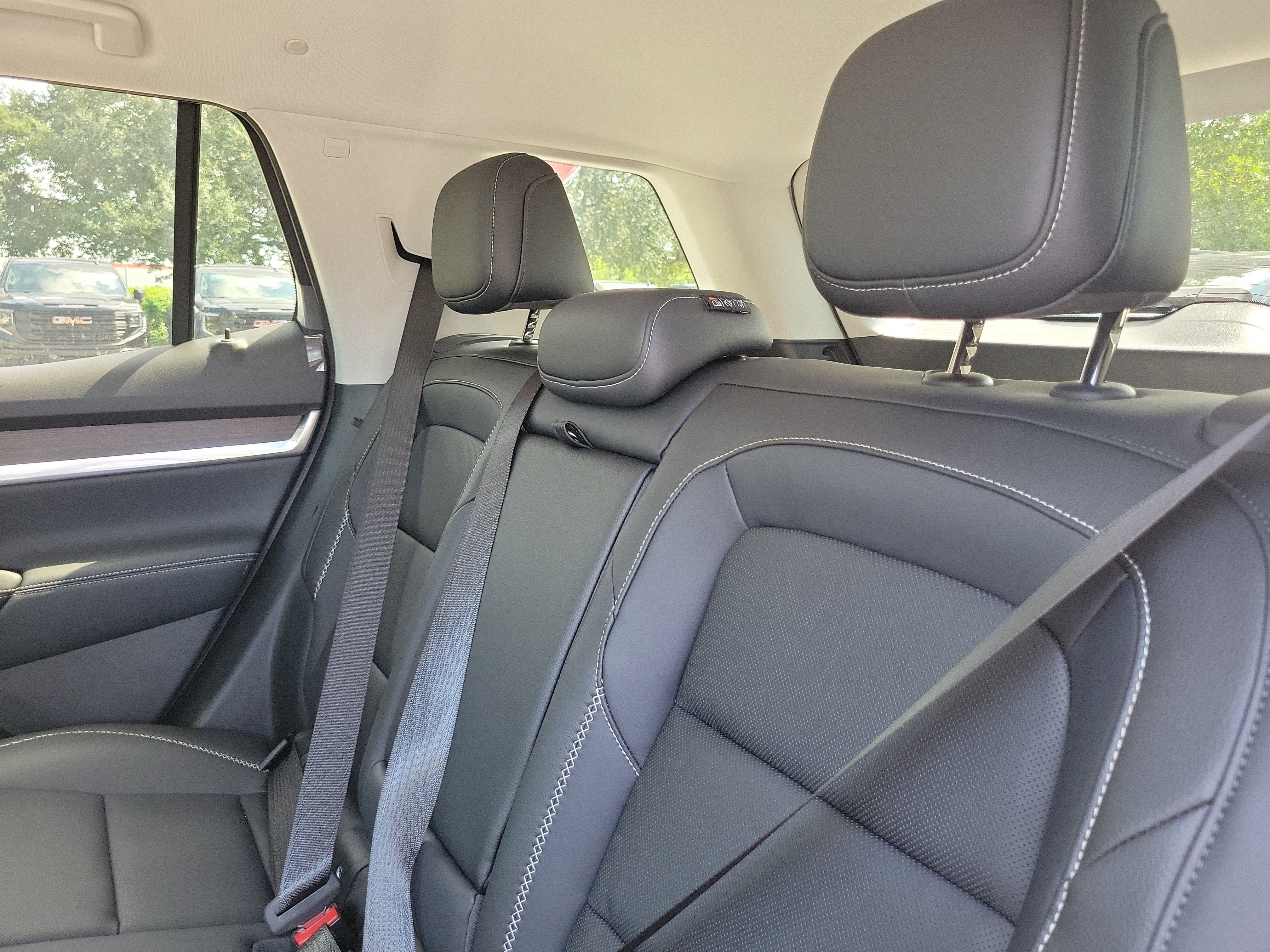 New 2027 GMC Terrain Denali w/ LPO, Floor Liner Package AWD/4WD image 7