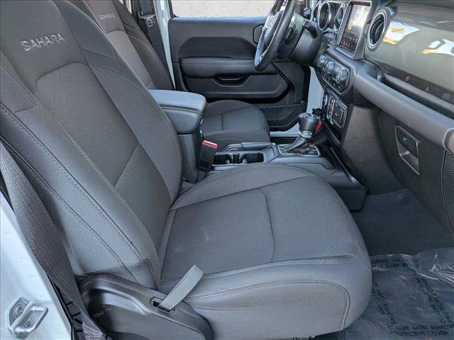 Used 2022 Jeep Wrangler Unlimited Sahara image 25