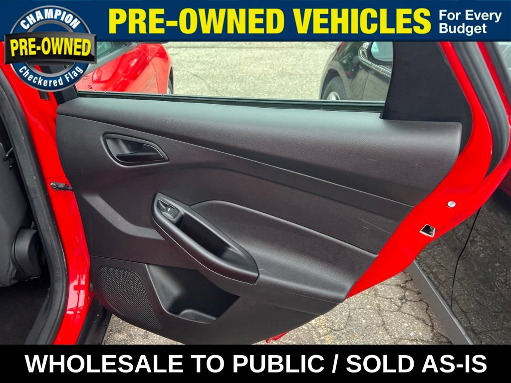 Used 2012 Ford Focus SE FWD image 18