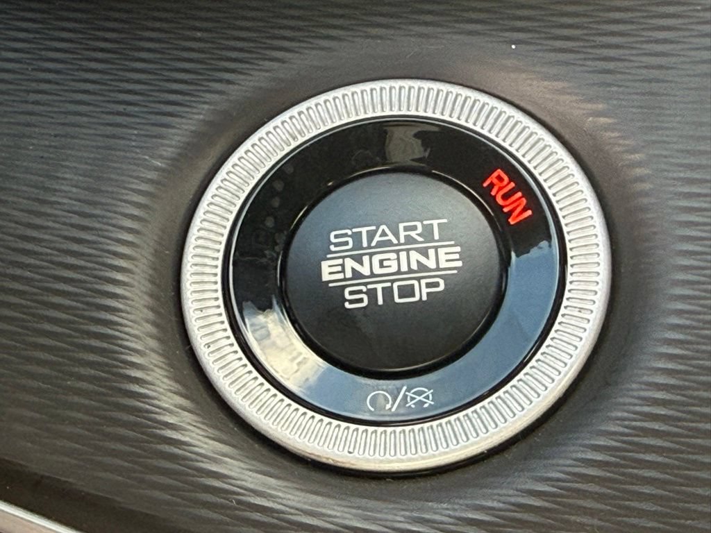 New 2026 Jeep Grand Cherokee L Laredo AWD/4WD image 17