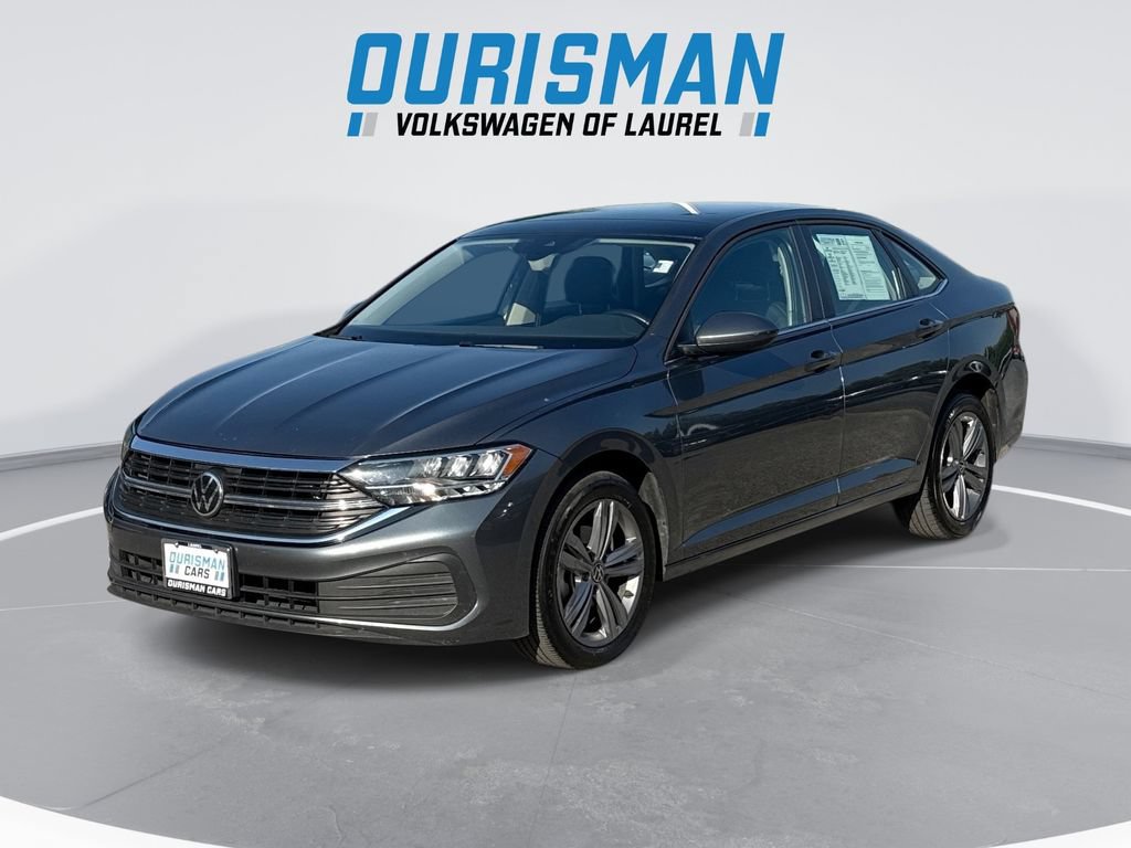 Used 2024 Volkswagen Jetta SE FWD video 1