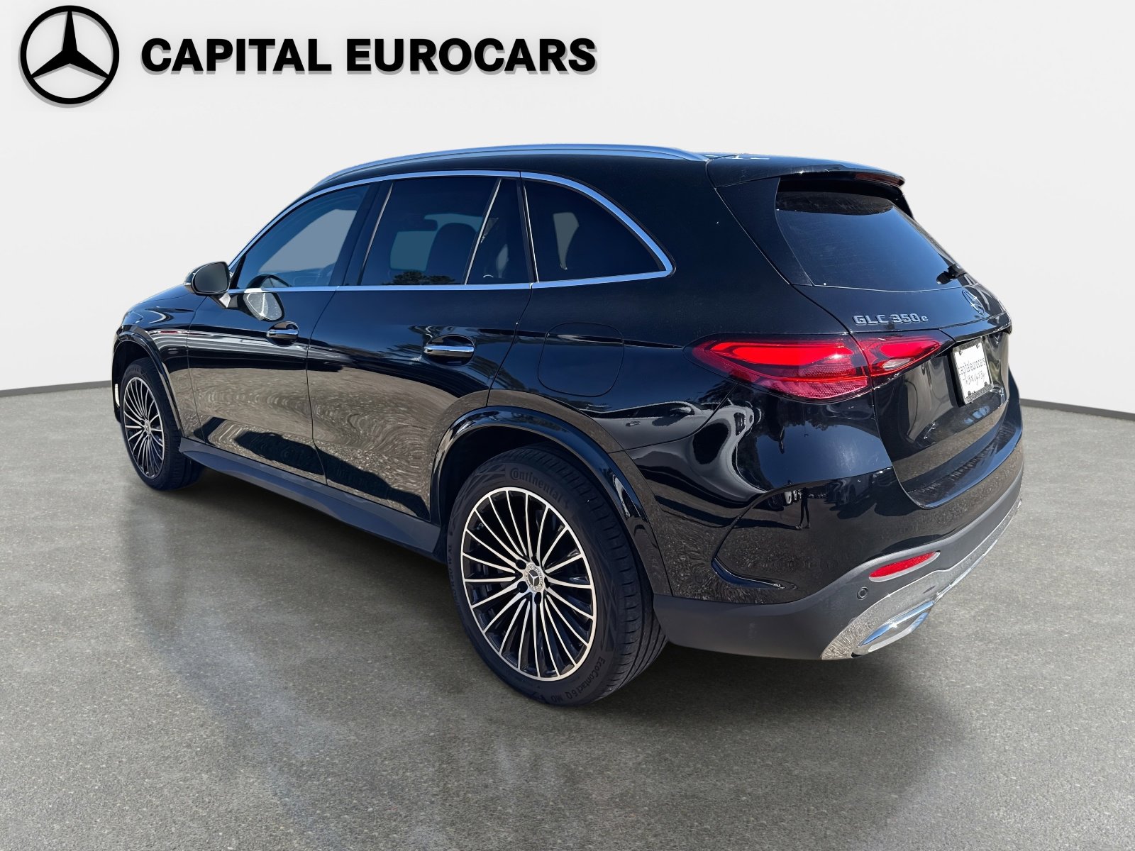 Used 2025 Mercedes-Benz GLC 350e 4MATIC image 6