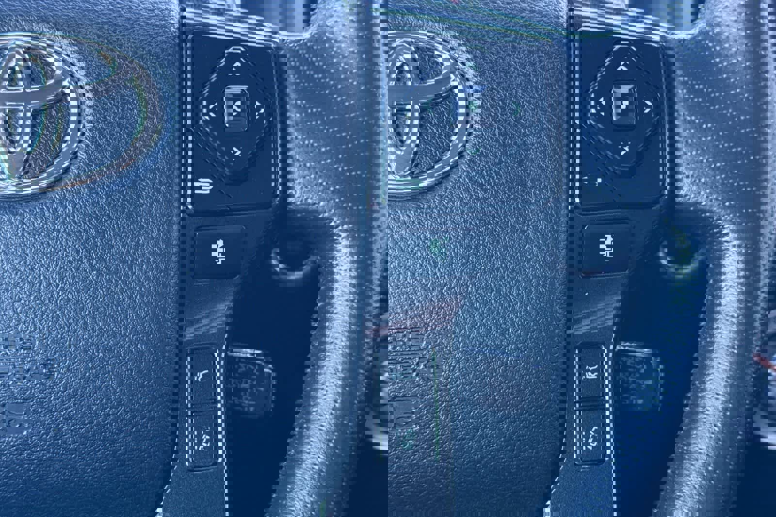 Used 2024 Toyota 4Runner TRD Off-Road Premium image 28