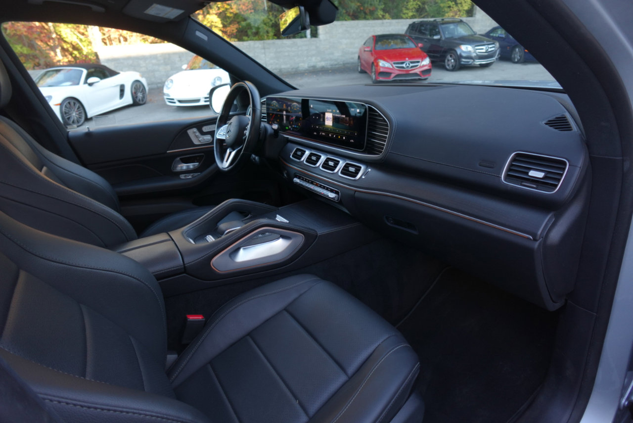 Used 2023 Mercedes-Benz GLS 450 4MATIC w/ Warmth & Comfort Package image 8